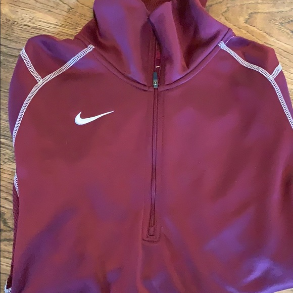 Nike Tops - Nike quarter zip top